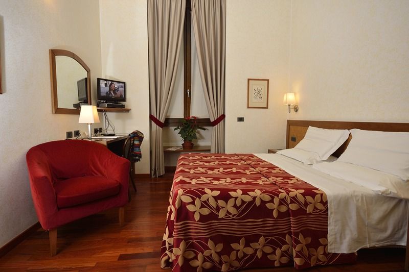 Ariosto Hotel มิลาน ภายนอก รูปภาพ